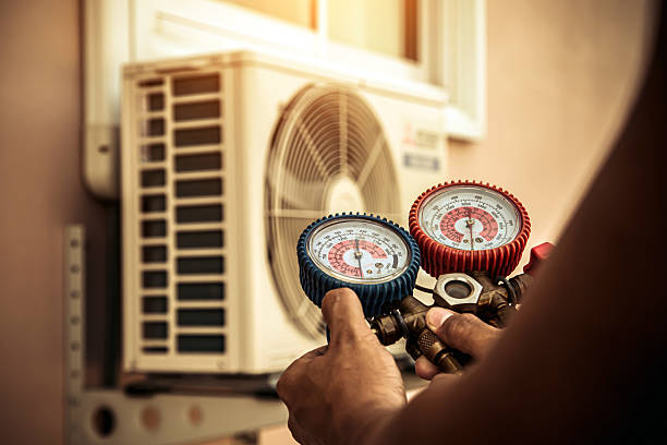 Professional Hvac technician working in Brandenburg, KY